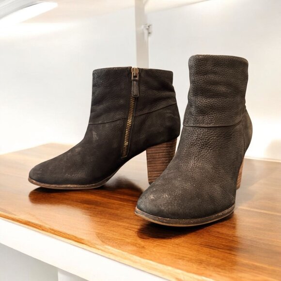 Cole Haan Black Cassidy Bootie Nubuck Leather Zip Ankle Boots Size 7 - Picture 2 of 8